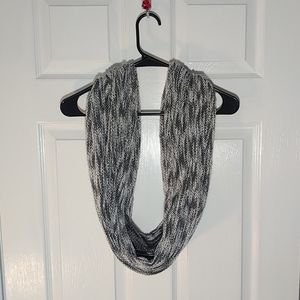 H&M Brand Oversize Women's Scarf in Black/Grey